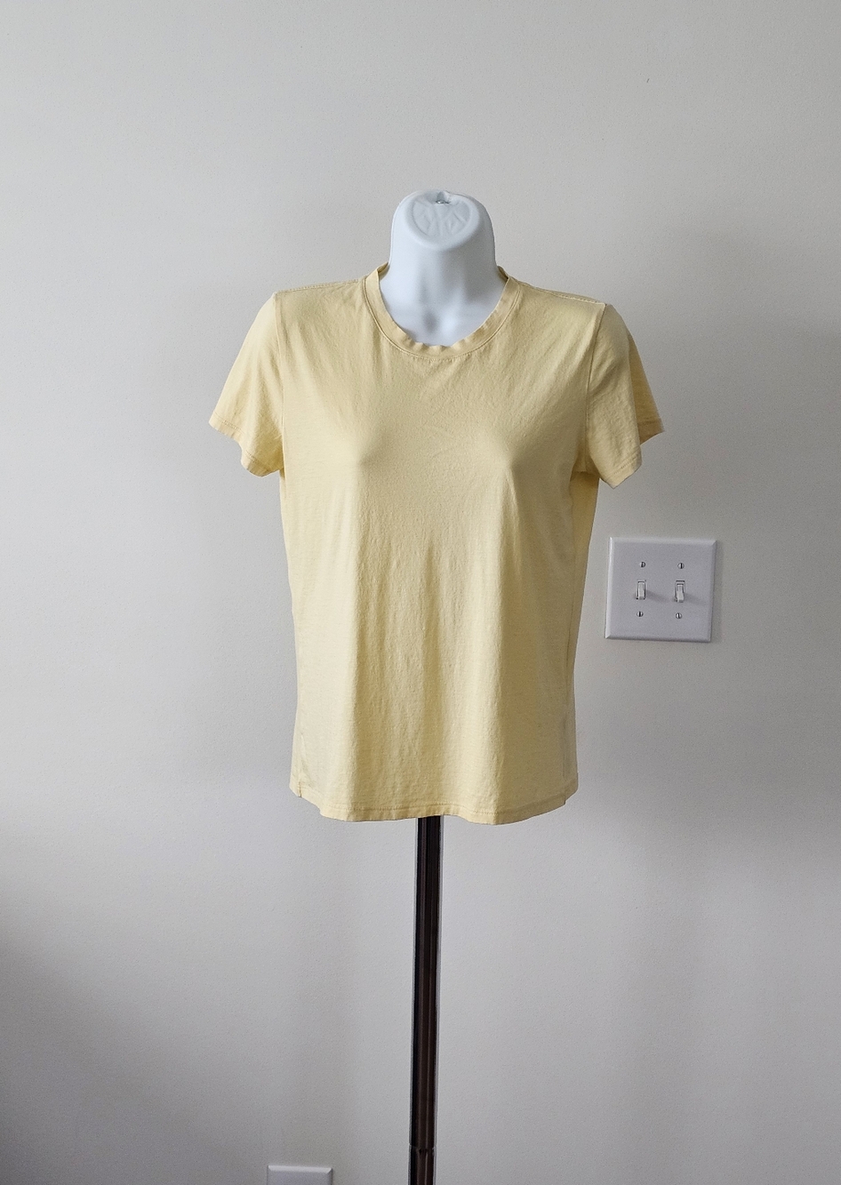 VINCE Pima Cotton Tee Yellow Size Medium